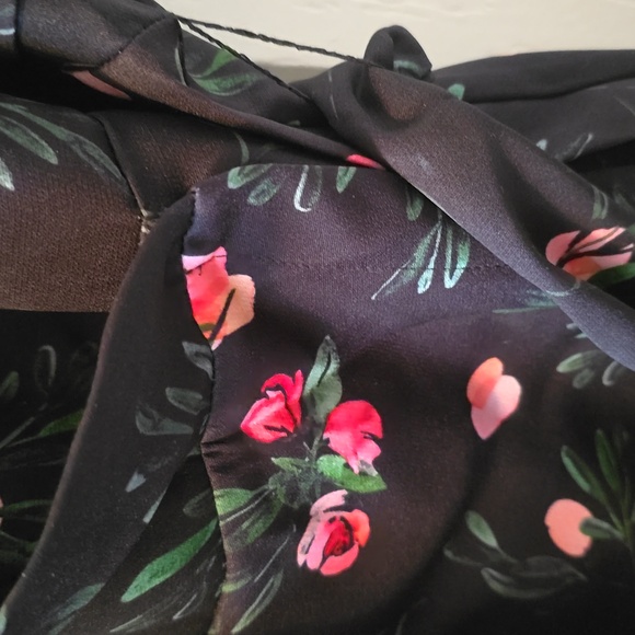 ALEXIA ADMOR BRAND WOMEN'S PLUS SIZE BLACK FLORAL WRAP DRESS SIZE 3X - Picture 8 of 16